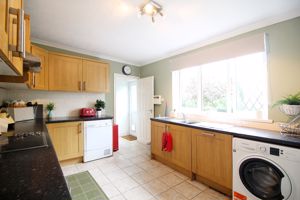 Kitchen- click for photo gallery